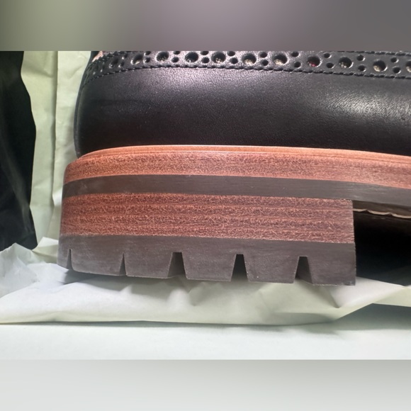 BURBERRY BROGUE SHOES - Picture 6 of 13